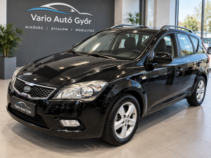eladó KIA-Ceed-SW- használtautó